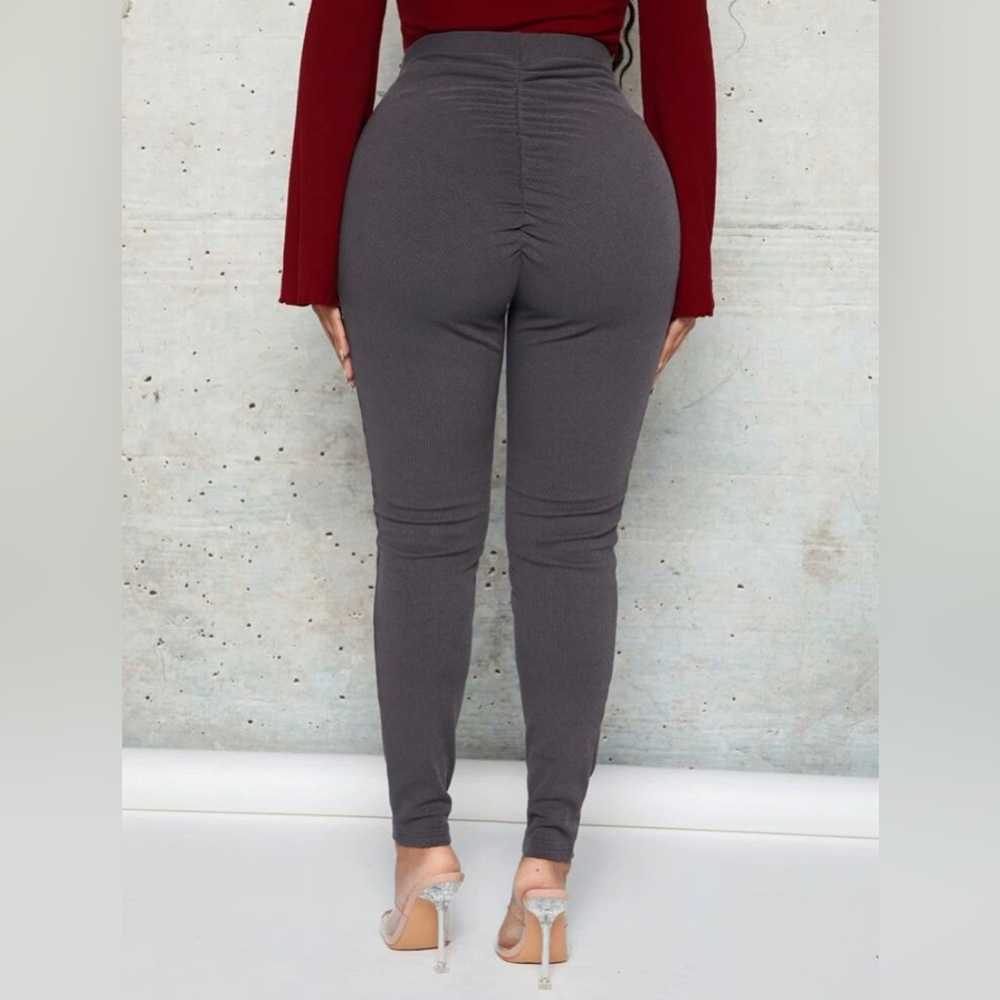 NWT Ruched Rib Knit Leggings - Picture 5 of 5